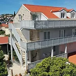 Apartment Nea